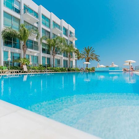 Diana - Coralli Beachfront Apartment بروتاراس المظهر الخارجي الصورة