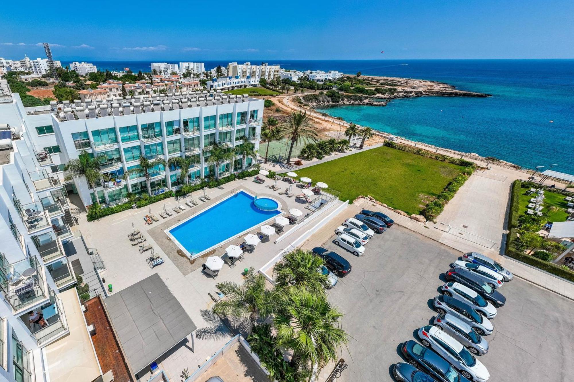 Diana - Coralli Beachfront Apartment بروتاراس المظهر الخارجي الصورة